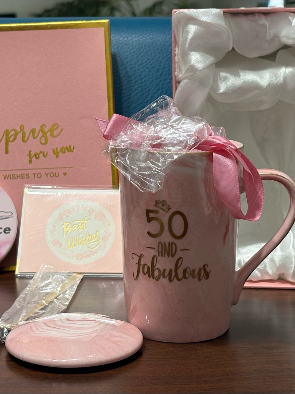 Pink '50 and Fabulous' Ceramic Mug with Lid - Elegant Birthday Gift